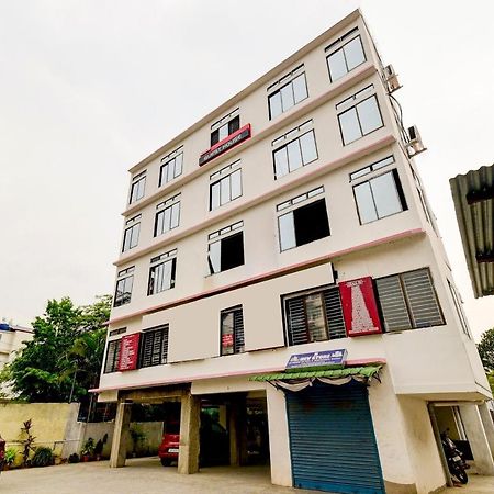 Oyo 80488 Mi Casa Homestay Guwahati Eksteriør bilde